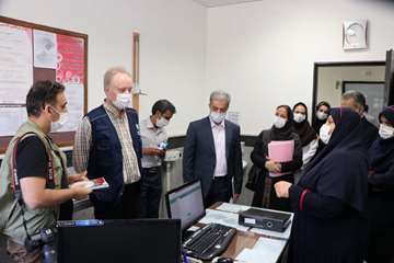 بازدید مسئولین وزارت بهداشت، درمان و آموزش پزشکی از مرکز مطلبی در اجرای برنامه 